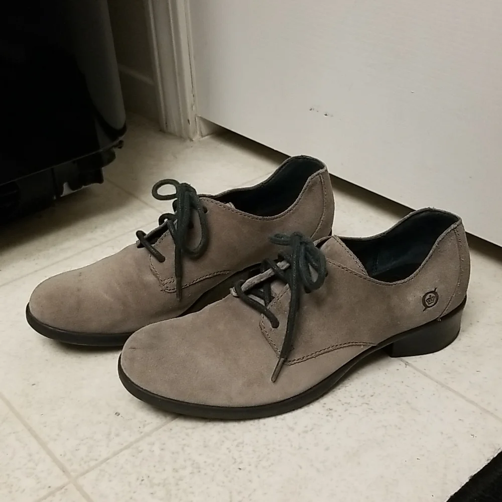BORN suede Oxfords unisex